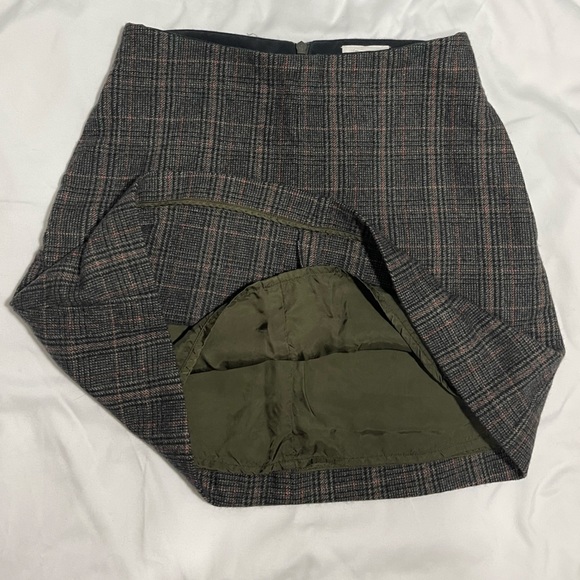 Aritzia | Wilfred Wool & Cashmere Blend New Classic Check Mini Skirt Size 2 - Picture 7 of 9
